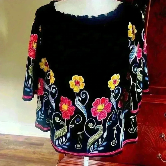 Radzoli ladies cotton embroidered top. Medium. Excellent condition. - Picture 4 of 11